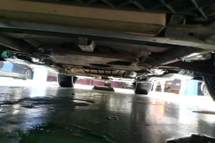 Used BMW X6 2014 xDrive35i Sport model Chassis Front