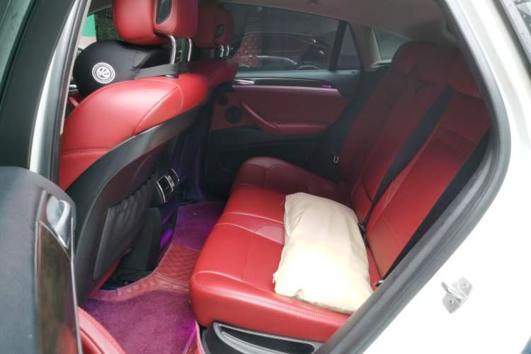 Used BMW X6 2014 xDrive35i Sport model Left Rear Seat
