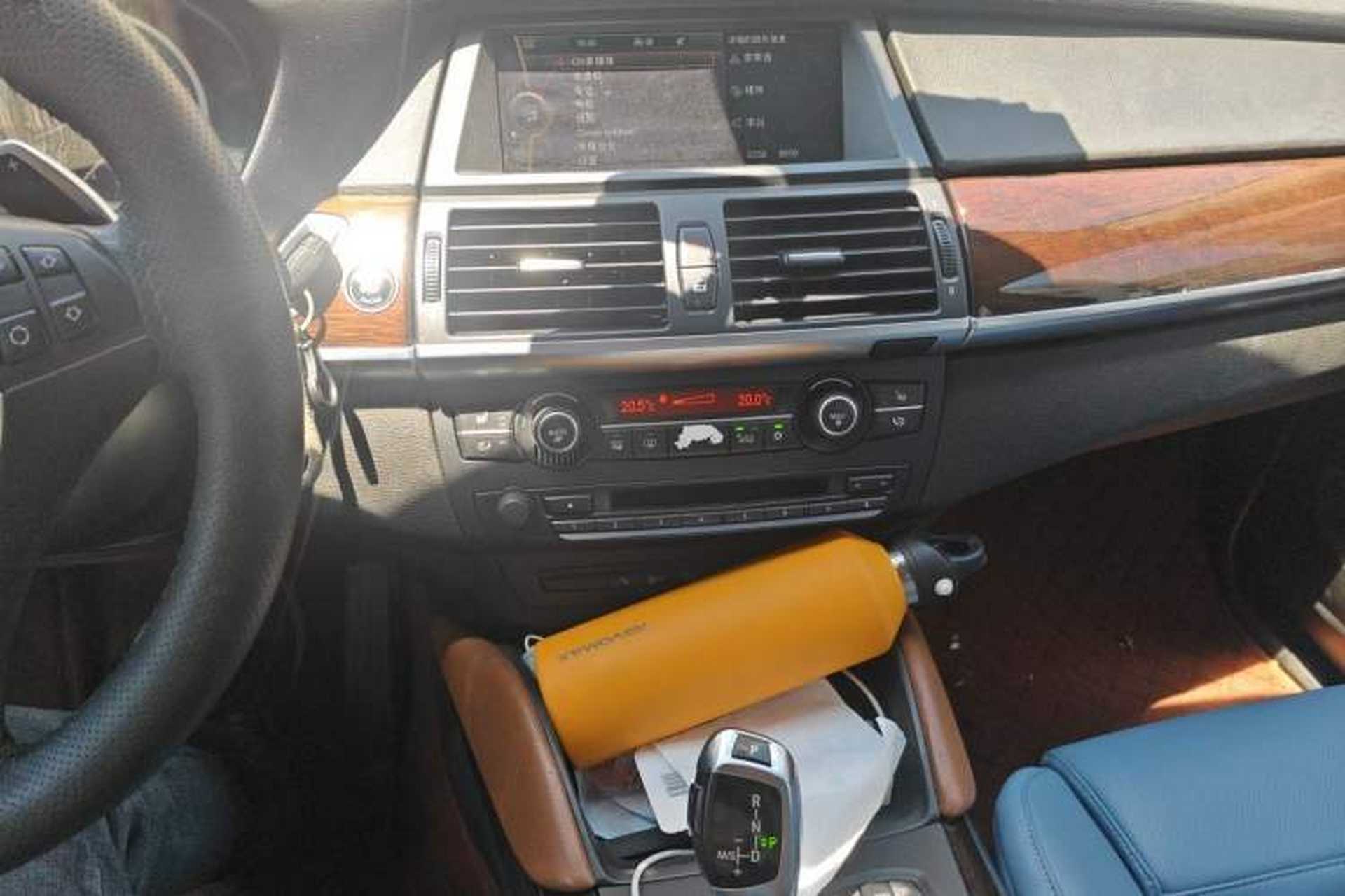 Used BMW X6 2014 xDrive35i Sport model Audio And AC Panel