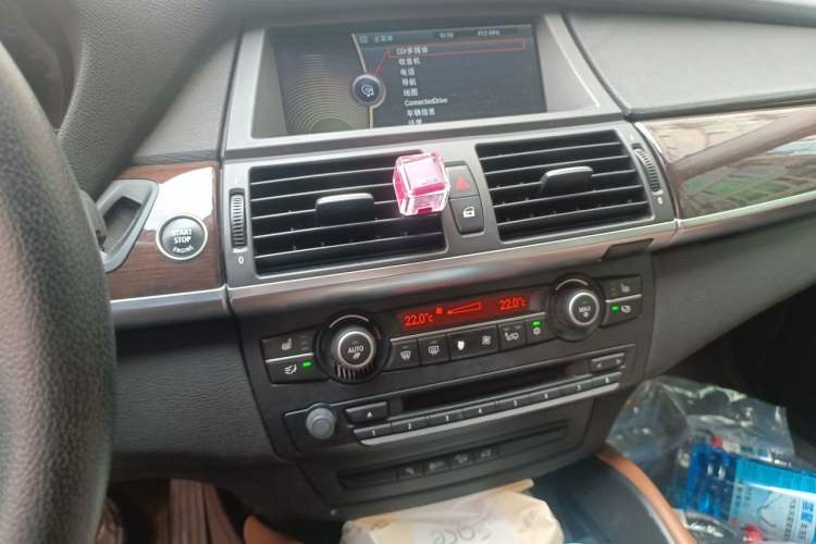 Used BMW X6  Audio And AC Panel