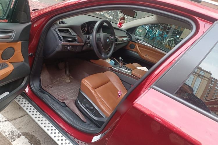 Used BMW X6  Driver Seat