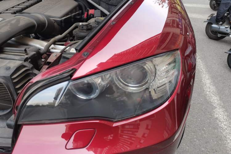 Used BMW X6 2014 xDrive35i Sport model Engine Bay Left
