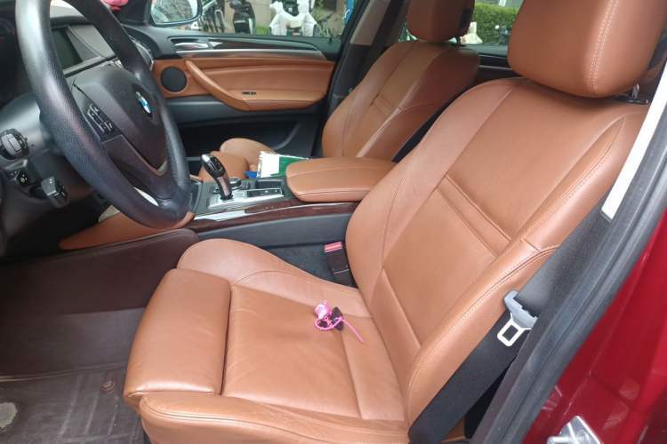 Used BMW X6  Left Front Seat