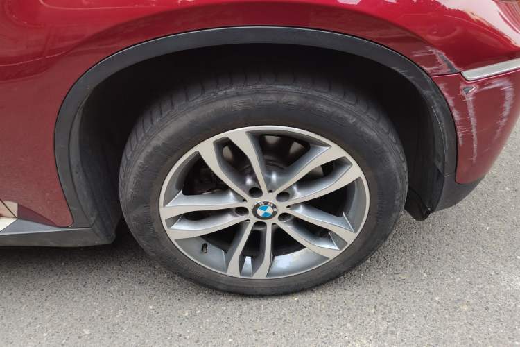 Used BMW X6 2014 xDrive35i Sport model Right Front Wheel Hub