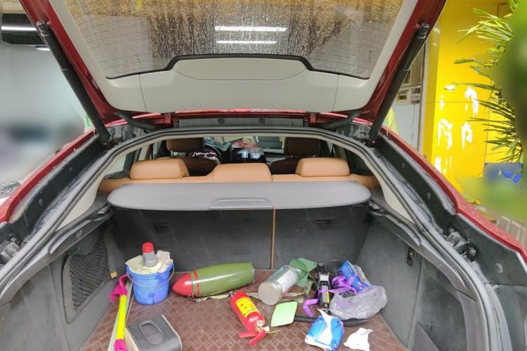 Used BMW X6 2014 xDrive35i U.S. specification Trunk