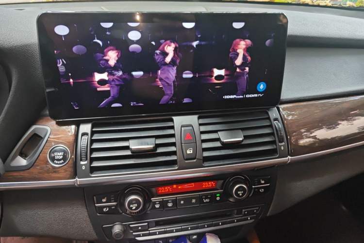 Used BMW X6  Audio And AC Panel
