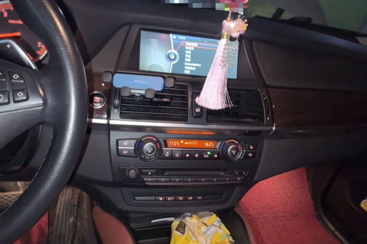 Used BMW X6 2014 xDrive35i five-seater Audio And AC Panel