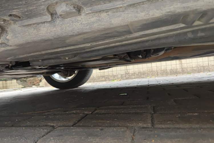 Used BMW X6  Chassis Front Left