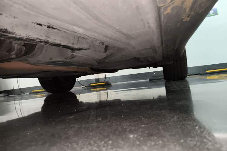 Used BMW X6 2014 xDrive35i Sport model Chassis Front Left
