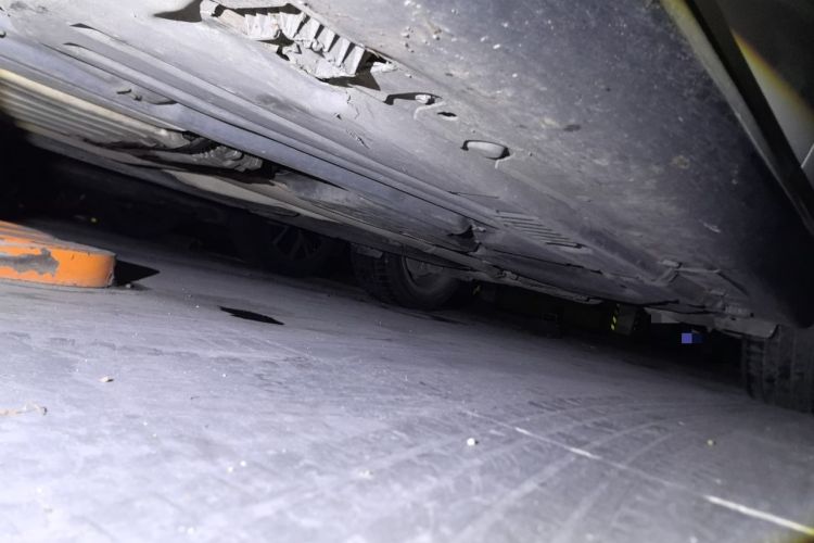 Used BMW X6 2014 xDrive35i five-seater Chassis Front Left