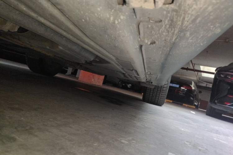 Used BMW X6 2014 xDrive35i Sport model Chassis Front Left