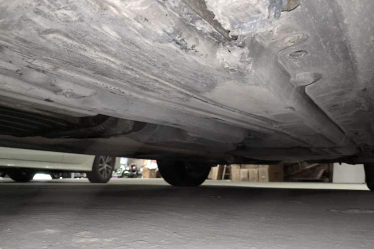 Used BMW X6 2014 xDrive35i Sport model Chassis Front Left
