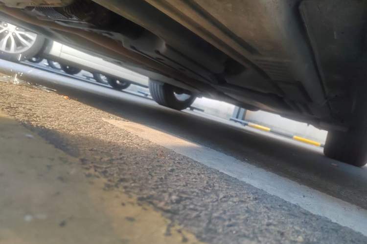 Used BMW X6 2014 xDrive35i Sport model Chassis Front Left