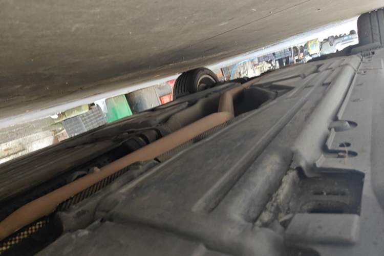 Used BMW X6 2014 xDrive35i Sport model Chassis Front Right