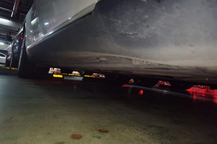 Used BMW X6  Chassis Front Right