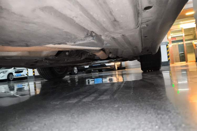 Used BMW X6 2014 xDrive35i Sport model Chassis Rear Right