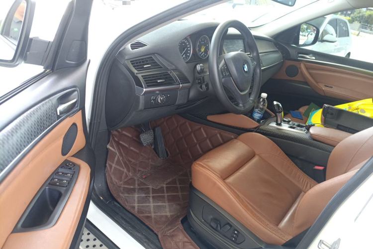 Used BMW X6  Driver Seat