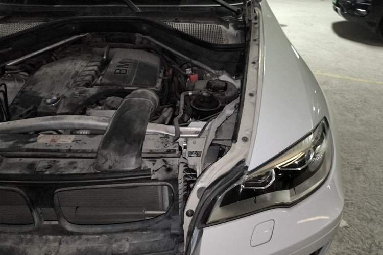Used BMW X6 2014 xDrive35i Sport model Engine Bay Left