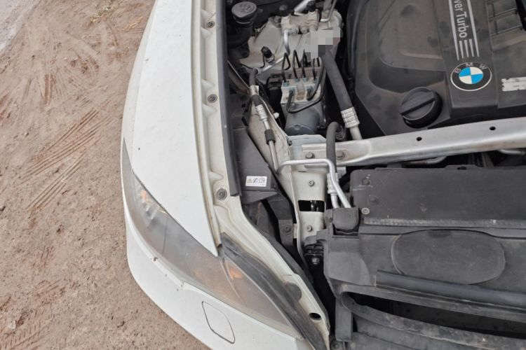 Used BMW X6 2014 xDrive35i Sport model Engine Bay Right