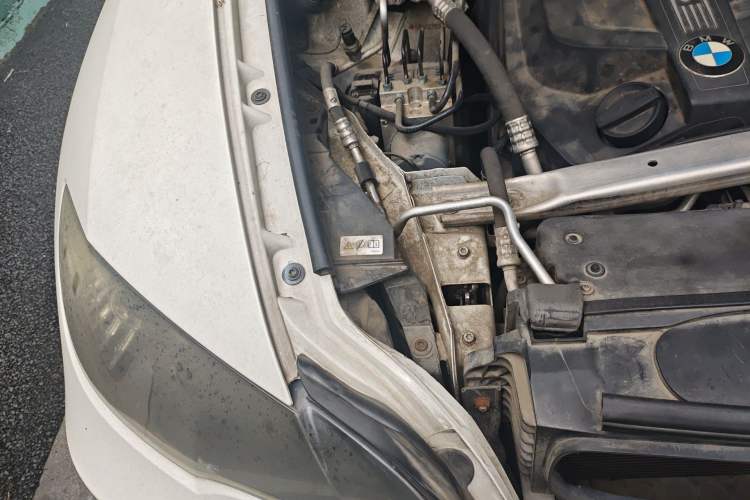 Used BMW X6 2014 xDrive35i Sport model Engine Bay Right