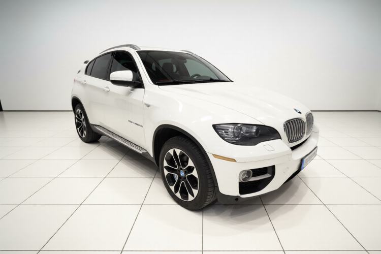 Used BMW X6 2014 xDrive35i Sport model Exterior 2