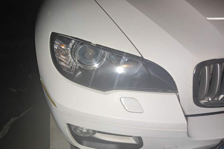 Used BMW X6 2014 xDrive35i Sport model Exterior 6