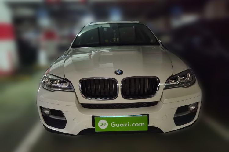 Used BMW X6  Front