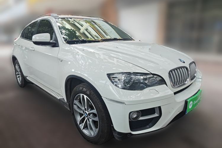 Used BMW X6  Front Right 45 Deg