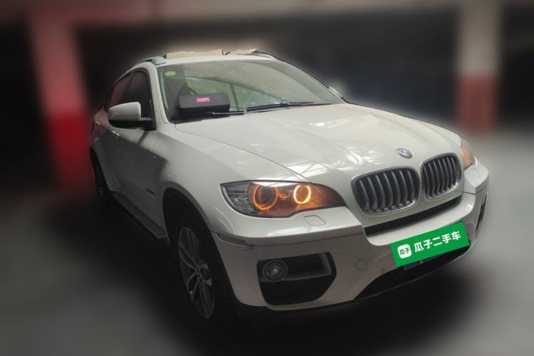 Used BMW X6 2014 xDrive35i Sport model Front Right 45 Deg