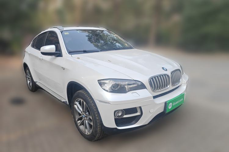 Used BMW X6 2014 xDrive35i Sport model Front Right 45 Deg