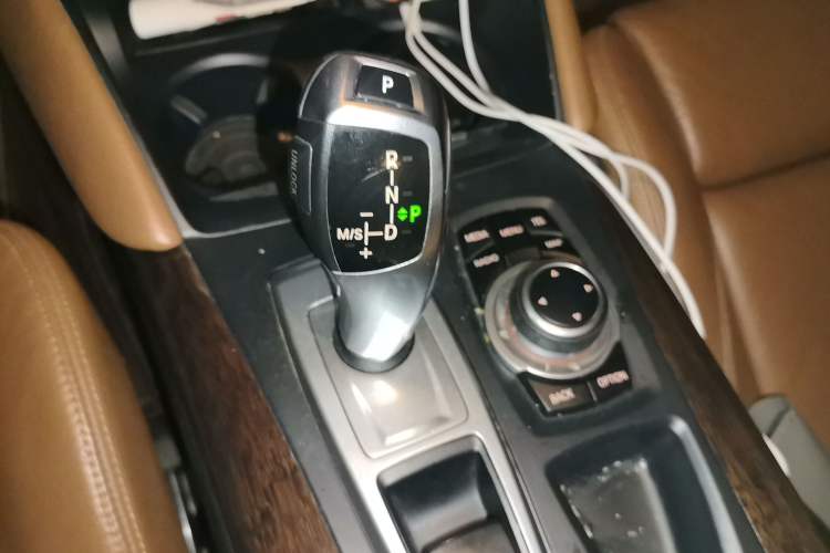 Used BMW X6 2014 xDrive35i Sport model Gear Lever