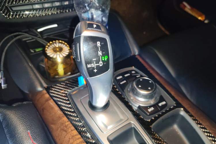 Used BMW X6  Gear Lever