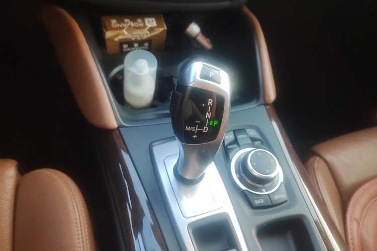 Used BMW X6 2014 xDrive35i Sport model Gear Lever