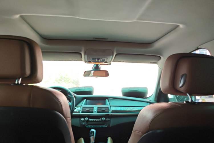 Used BMW X6 2014 xDrive35i Sport model Headliner
