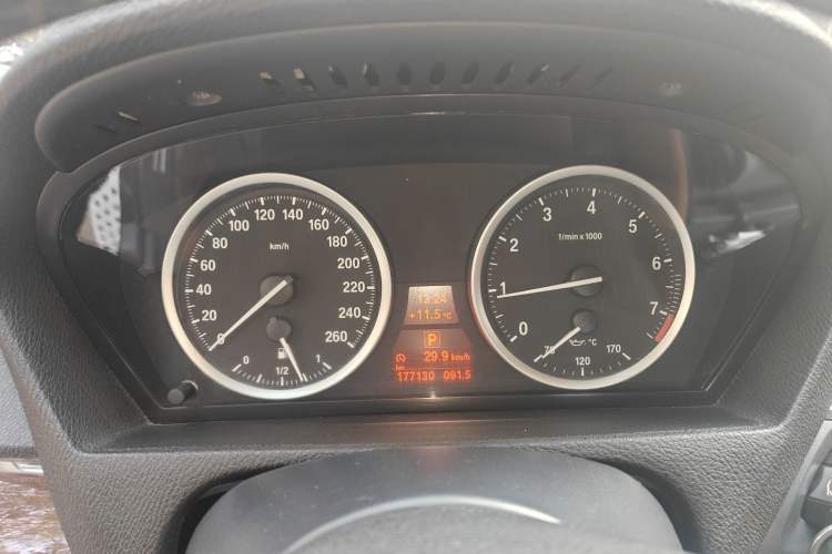Used BMW X6 2014 xDrive35i Sport model Instrument Cluster