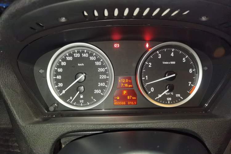 Used BMW X6  Instrument Cluster