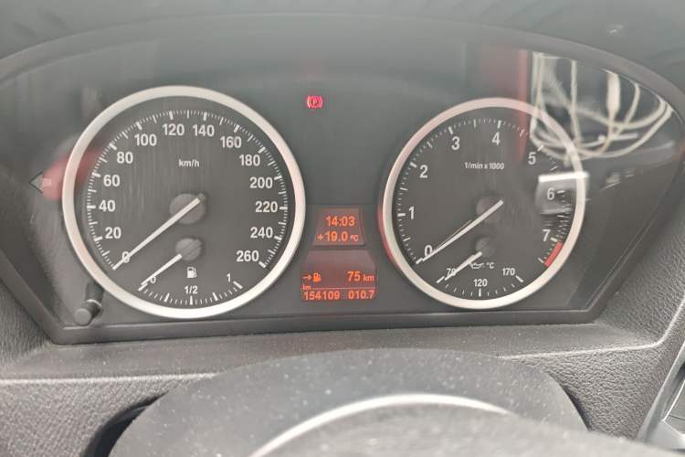 Used BMW X6 2014 xDrive35i Sport model Instrument Cluster