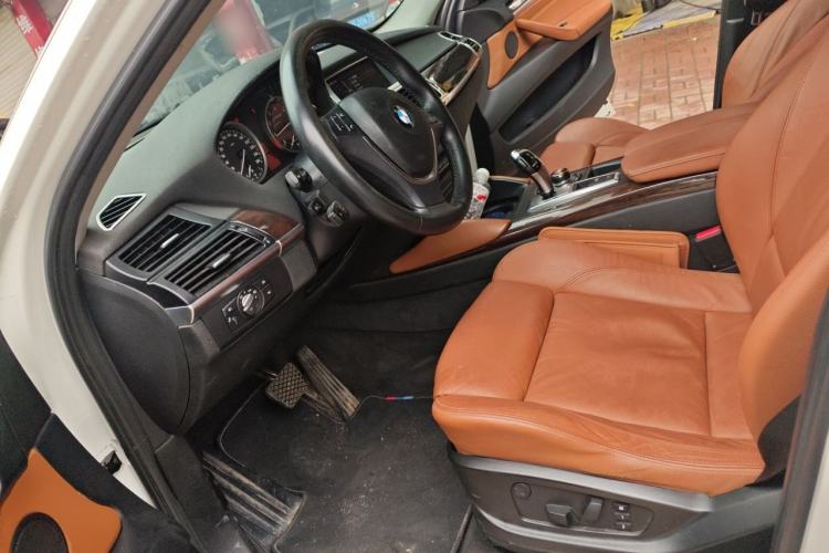 Used BMW X6 2014 xDrive35i Sport model Left Front Seat