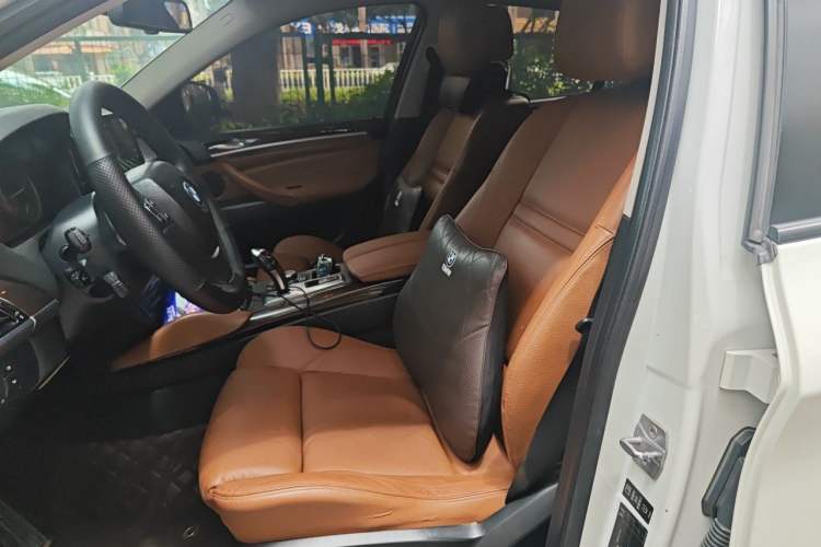 Used BMW X6  Left Front Seat