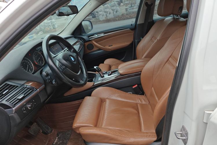 Used BMW X6 2014 xDrive35i Sport model Left Front Seat
