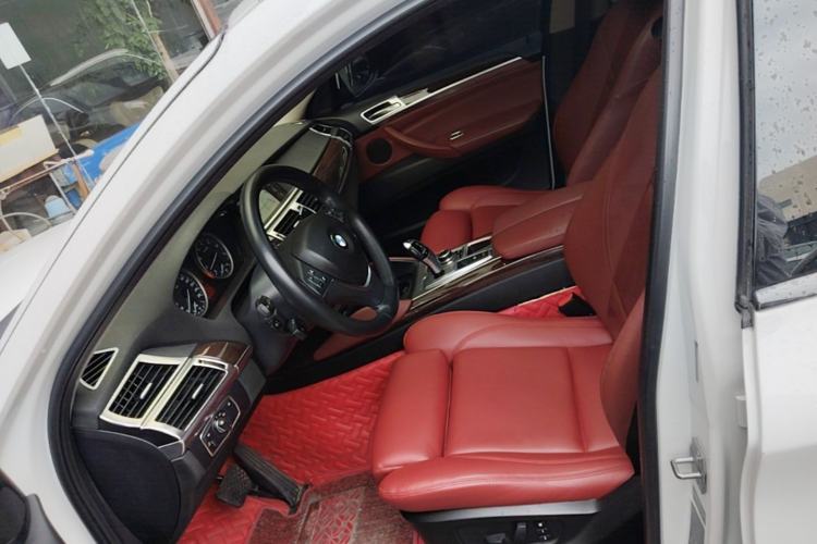 Used BMW X6  Left Front Seat