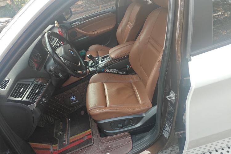 Used BMW X6 2014 xDrive35i Sport model Left Front Seat