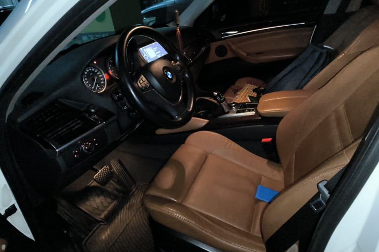Used BMW X6 2014 xDrive35i Sport model Left Front Seat