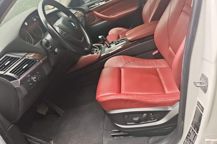 Used BMW X6 2014 xDrive35i Sport model Left Front Seat