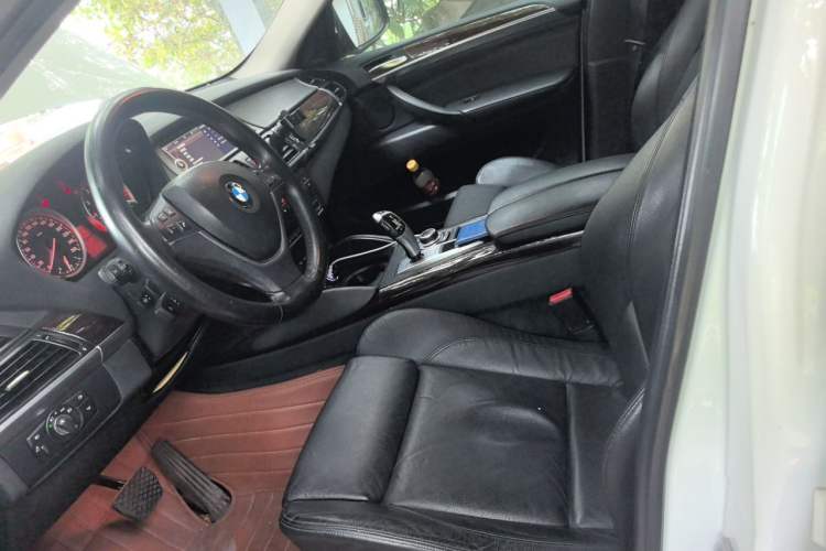 Used BMW X6 2014 xDrive35i Sport model Left Front Seat