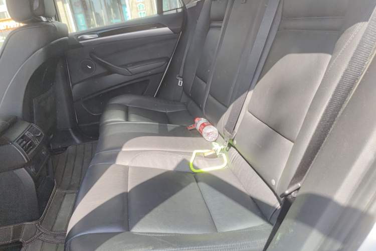 Used BMW X6 2014 xDrive35i U.S. specification Left Rear Seat