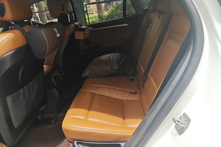 Used BMW X6  Left Rear Seat