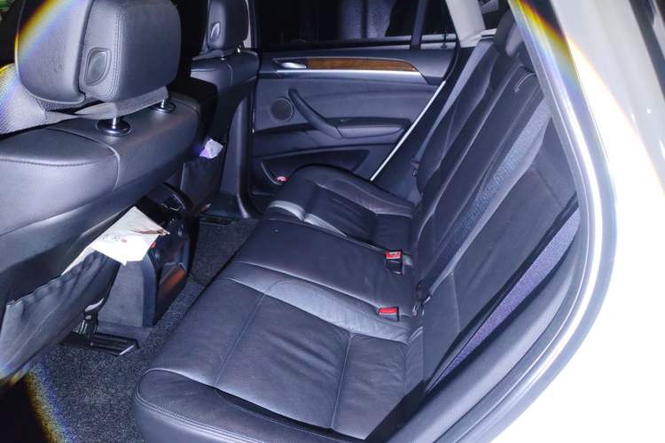Used BMW X6  Left Rear Seat