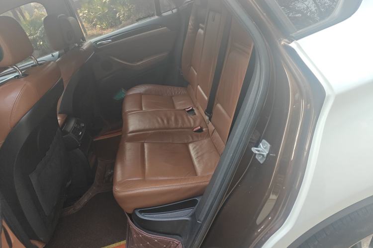 Used BMW X6 2014 xDrive35i Sport model Left Rear Seat