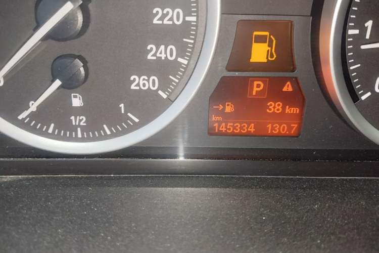 Used BMW X6  Odometer Close Up